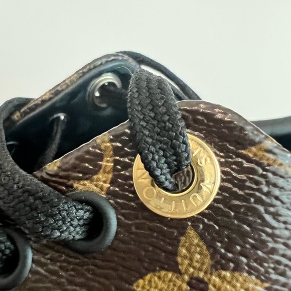 Louis Vuitton LV Monogram Frontrow Sneaker Brown - Picture 3 of 16
